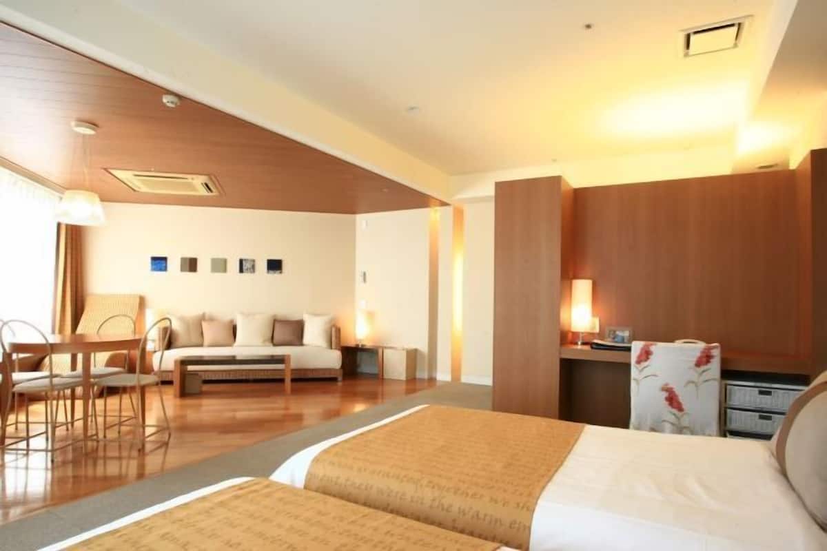 In-room safe, blackout drapes, iron/ironing board, free WiFi