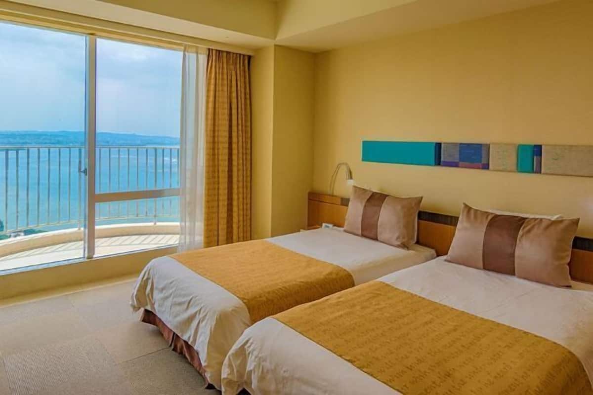 In-room safe, blackout drapes, iron/ironing board, free WiFi