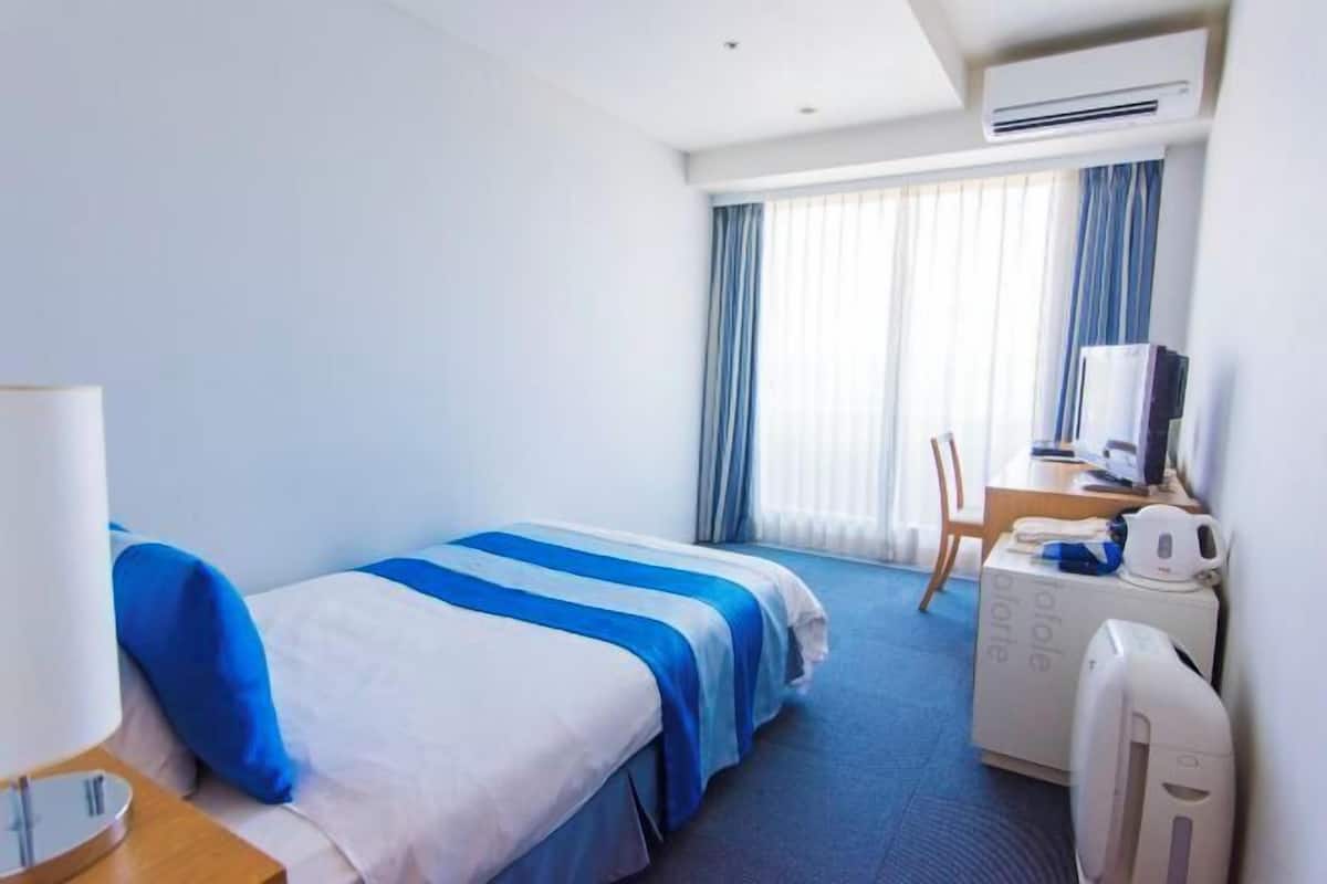 In-room safe, blackout curtains, iron/ironing board, free WiFi