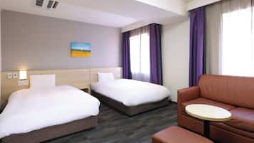 In-room safe, desk, free WiFi, bed sheets