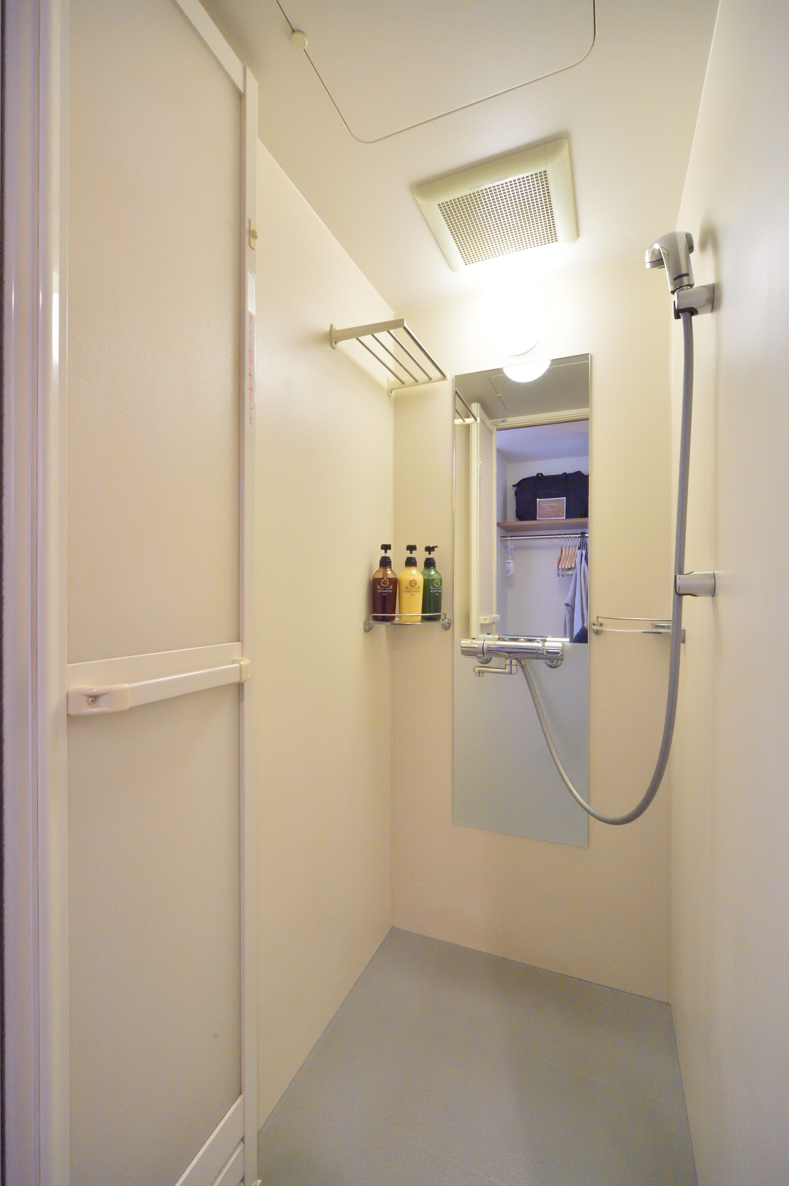 shower, free toiletries, hair dryer, slippers