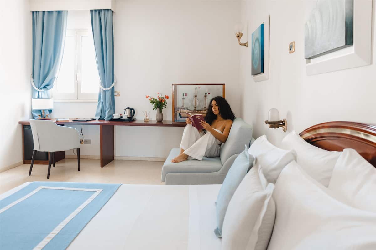 1 Schlafzimmer, Minibar, Zimmersafe, Schreibtisch
