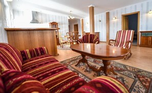 Family Apartment, Patio, River View | Living area - Botel Gracia (Bratislava)