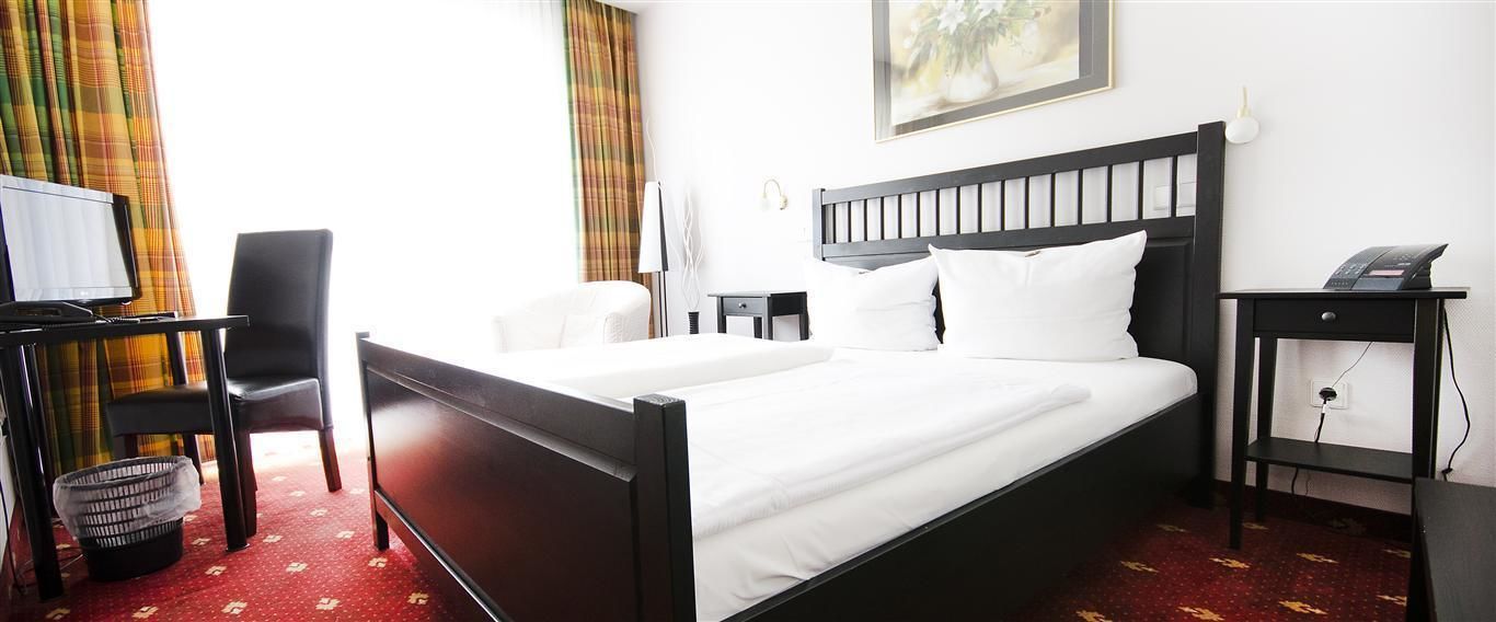 egyptian cotton sheets, premium bedding, select comfort beds, desk