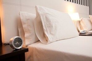 Ropa de cama de alta calidad y minibar