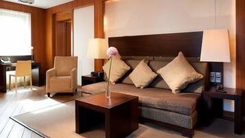 Televisio, ensi-iltaelokuvia, maksullisia elokuvia, suoratoistopalvelut