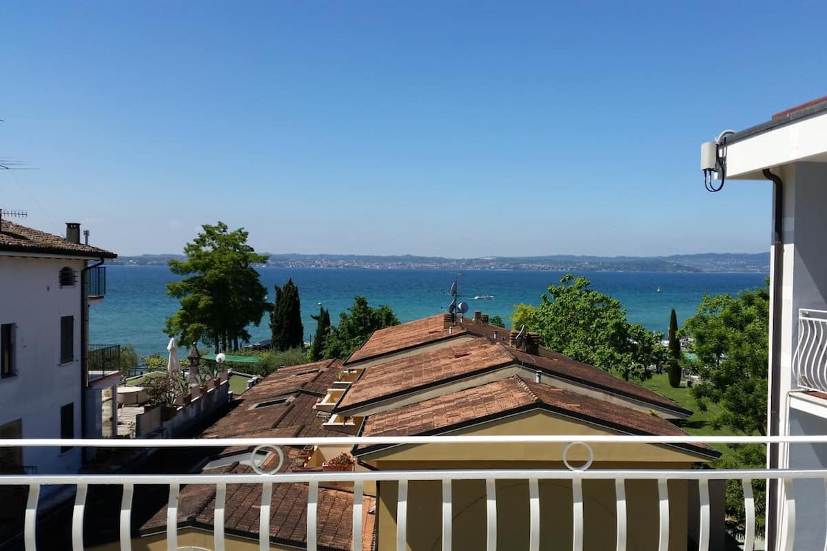 Chambre Double ou avec lits jumeaux, vue lac | Balcon