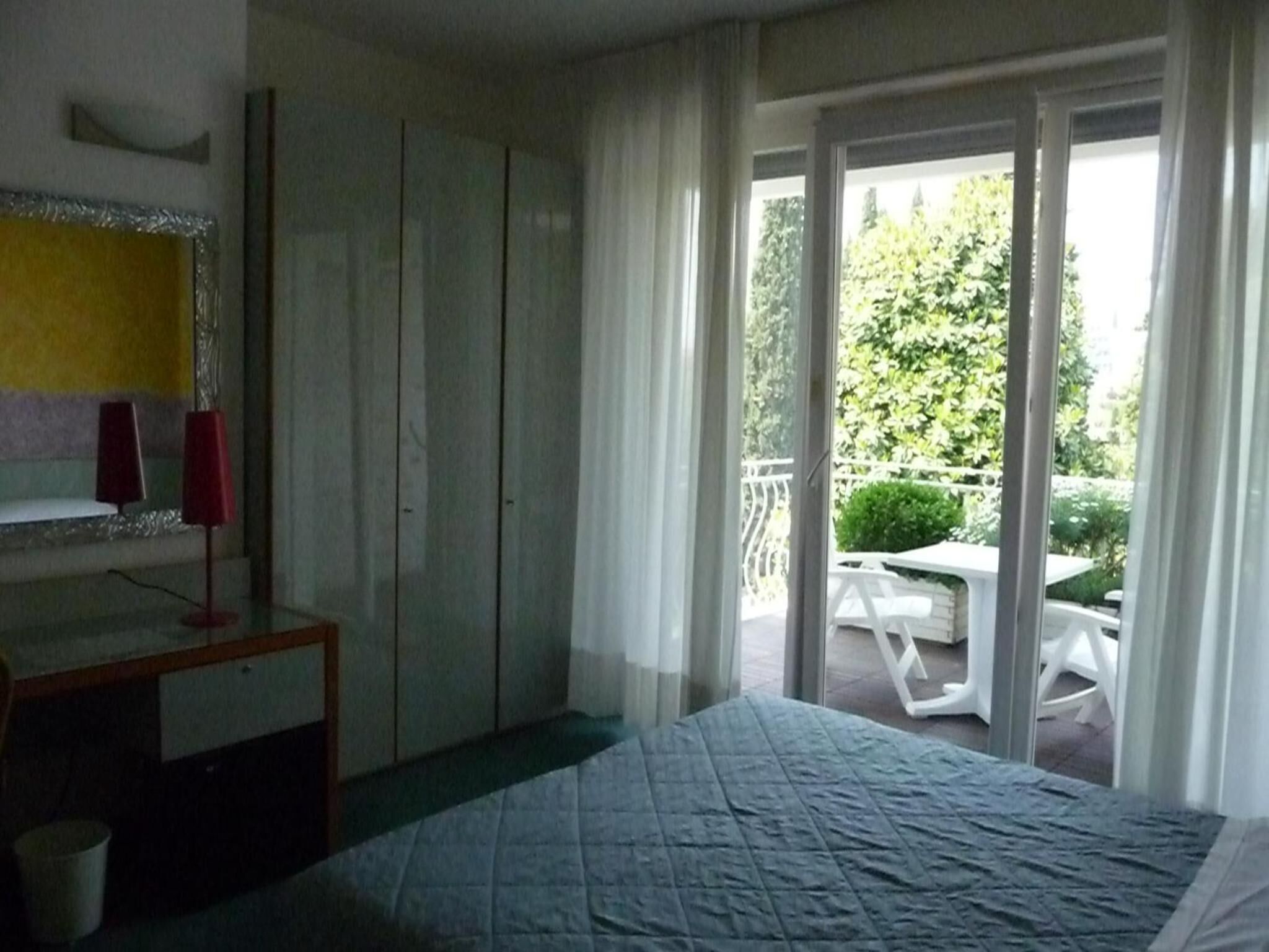 double or twin room, lake view | in-room safe, desk, cots/infant beds, free wifi