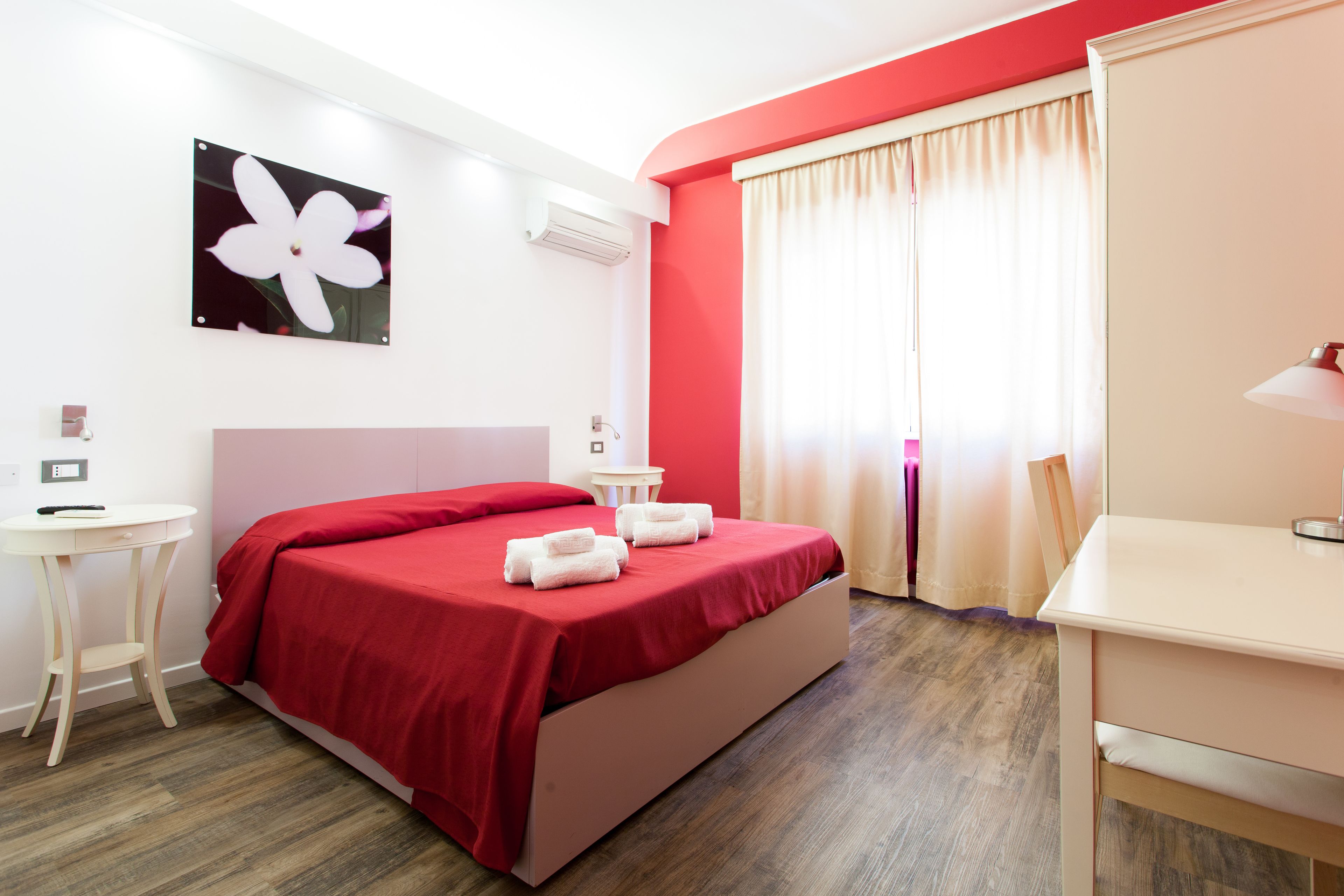 Deluxe Double Room | Egyptian cotton sheets, premium bedding, down duvets, pillow-top beds