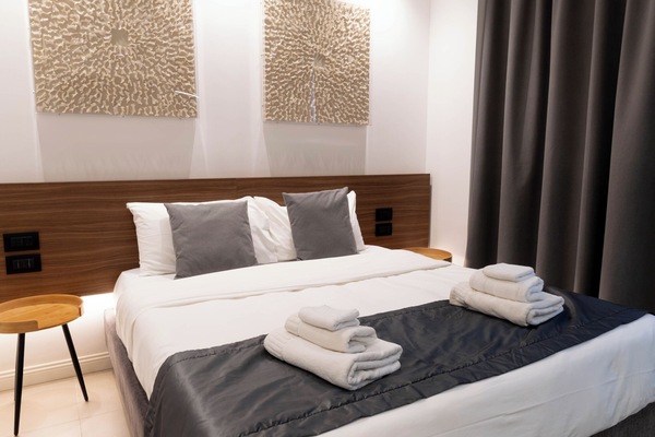 Elite Double Room, Non Smoking | Egyptian cotton sheets, premium bedding, down comforters, pillowtop beds