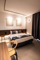 Elite Double Room, Non Smoking | Egyptian cotton sheets, premium bedding, down comforters, pillowtop beds