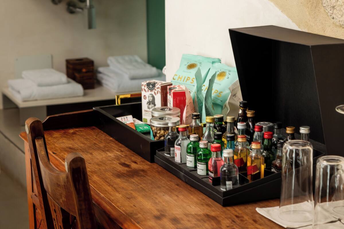 43-inch flat-screen tv with digital channels, heated floors