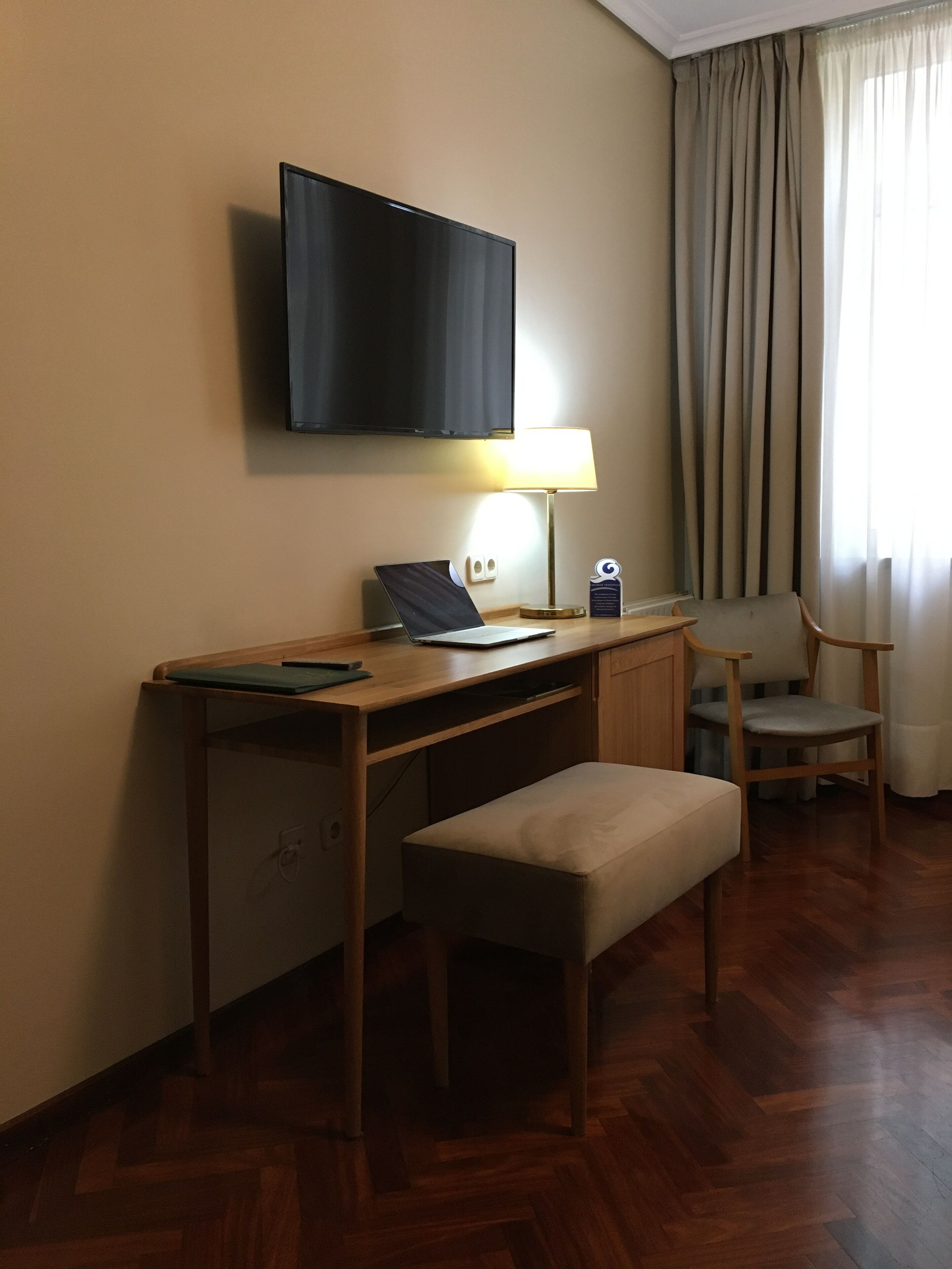 1 bedroom, in-room safe, desk, laptop workspace