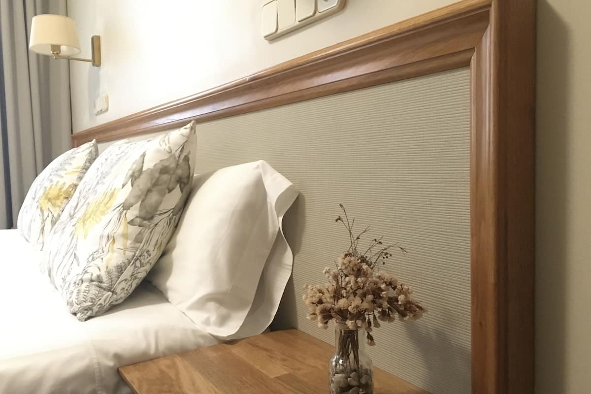 1 bedroom, in-room safe, desk, laptop workspace