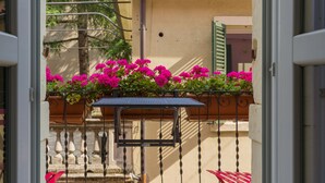 Rom – basic (Small Room) | Terrasse/patio