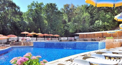 Paradise Green-Park Hotel
