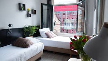 Standard Room, 2 Single Beds | Hypo-allergenic bedding, in-room safe, desk, iron/ironing board