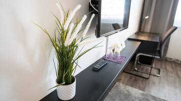 Double Room | In-room safe, desk, iron/ironing board, free cribs/infant beds