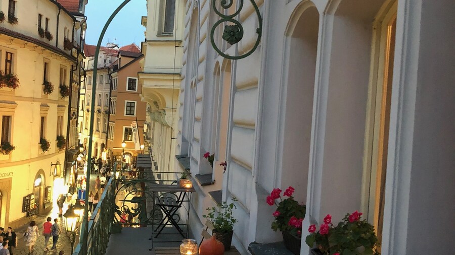 Royal Road Residence