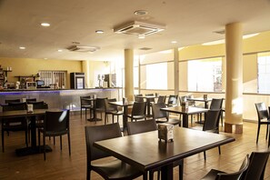 Bar (on property) - Hotel Caribe (Rota)