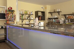 Bar (on property) - Hotel Caribe (Rota)