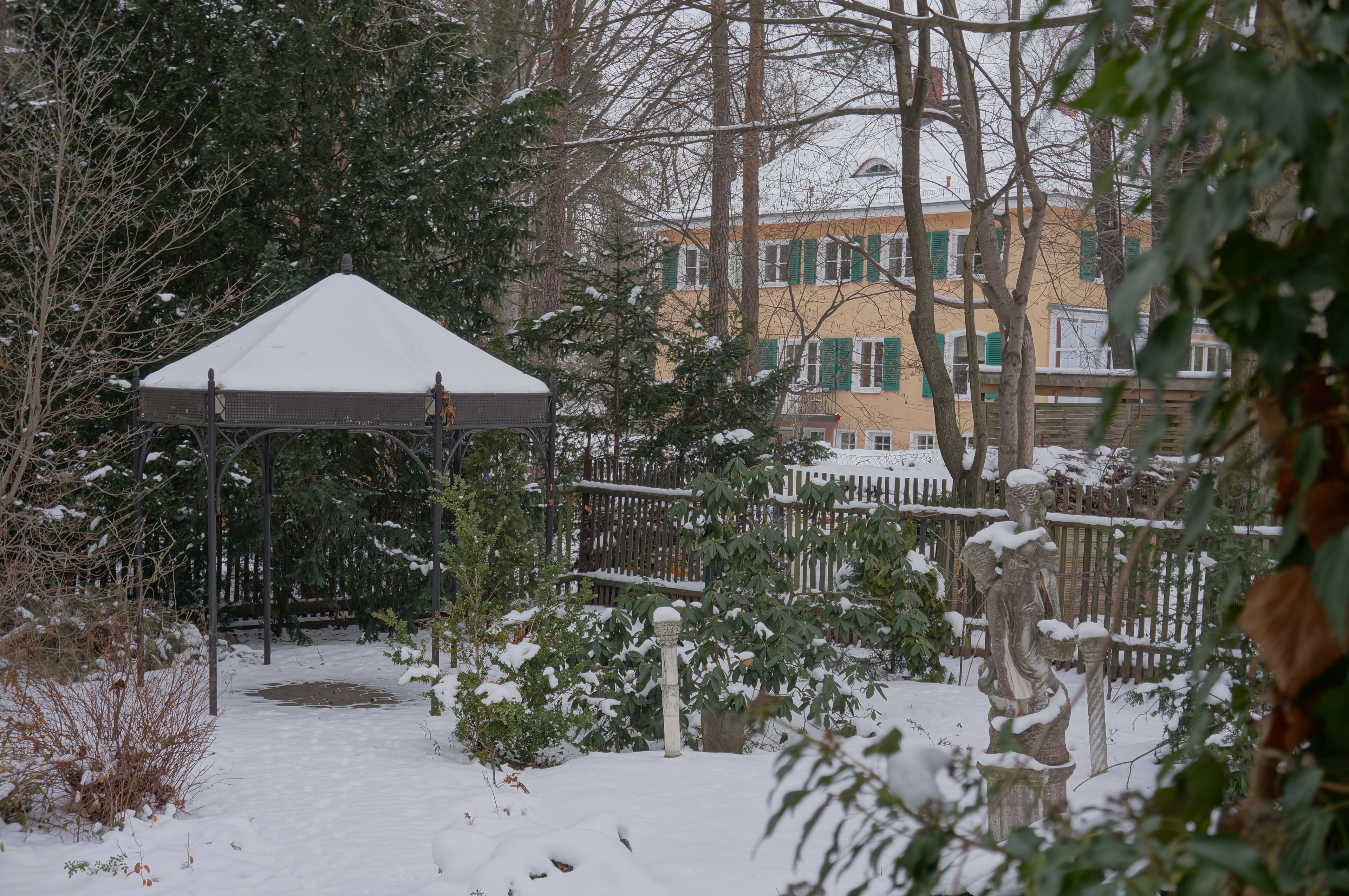 standard double room | view from room
