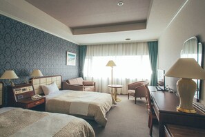 Twin Room, Berbilang Katil | Peralatan tempat tidur premium, seterika/papan seterika, Wi-fi percuma 