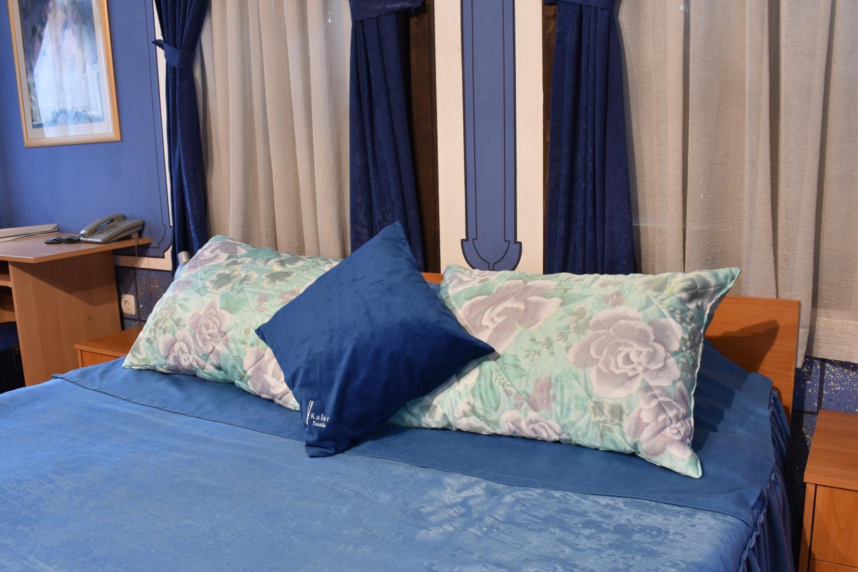 minibar, in-room safe, desk, soundproofing