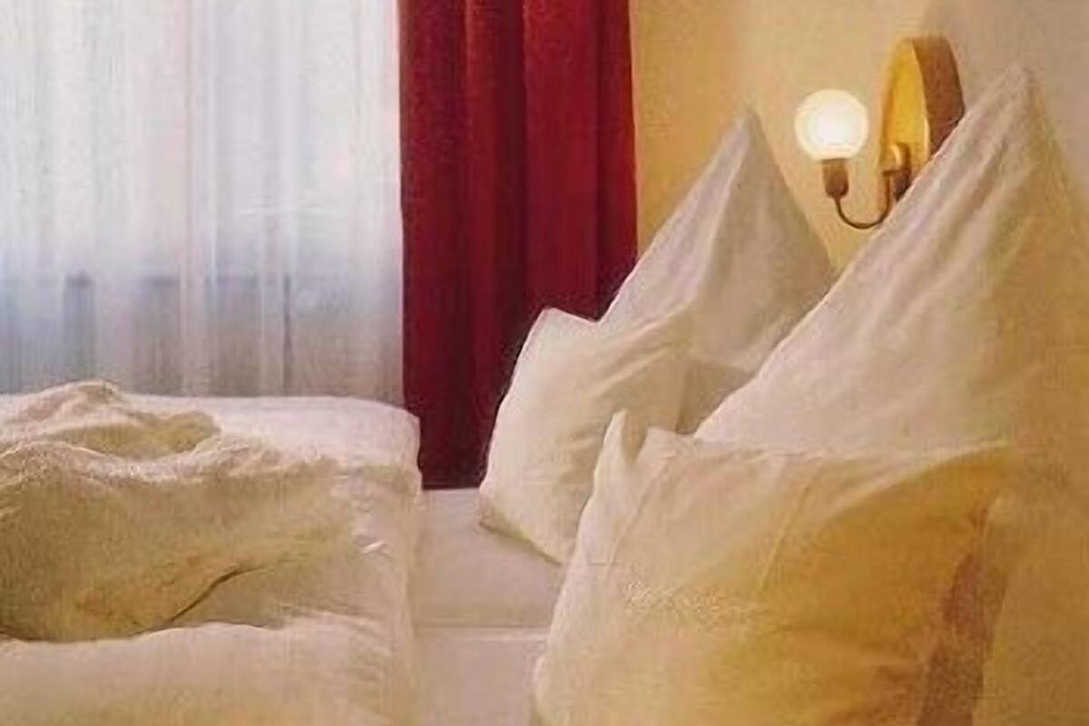 premium bedding, individually decorated, individually furnished, desk