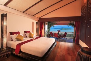 Luxury Pool Villa | Caja fuerte, cortinas opacas, sistema de insonorización