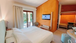 Superior Double Cottage | Minibar, safe på rommet, skrivebord og wi-fi (inkludert)