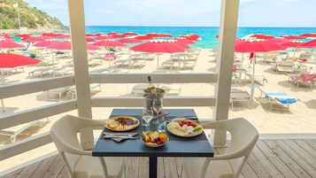 Beach bar
