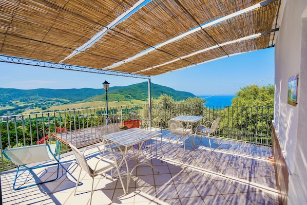 Comfort Double Room, Sea View | Terrace/patio