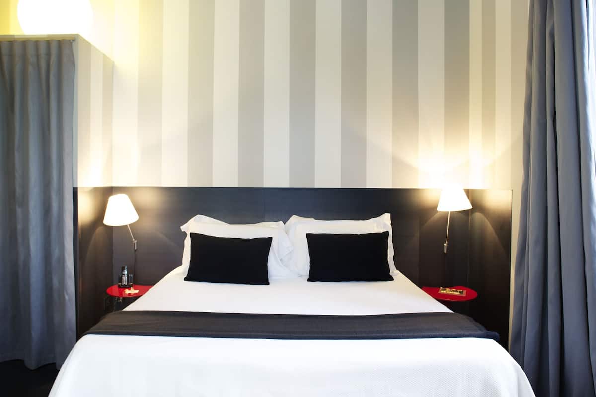 standard double or twin room | premium bedding, down duvets, in-room safe, desk
