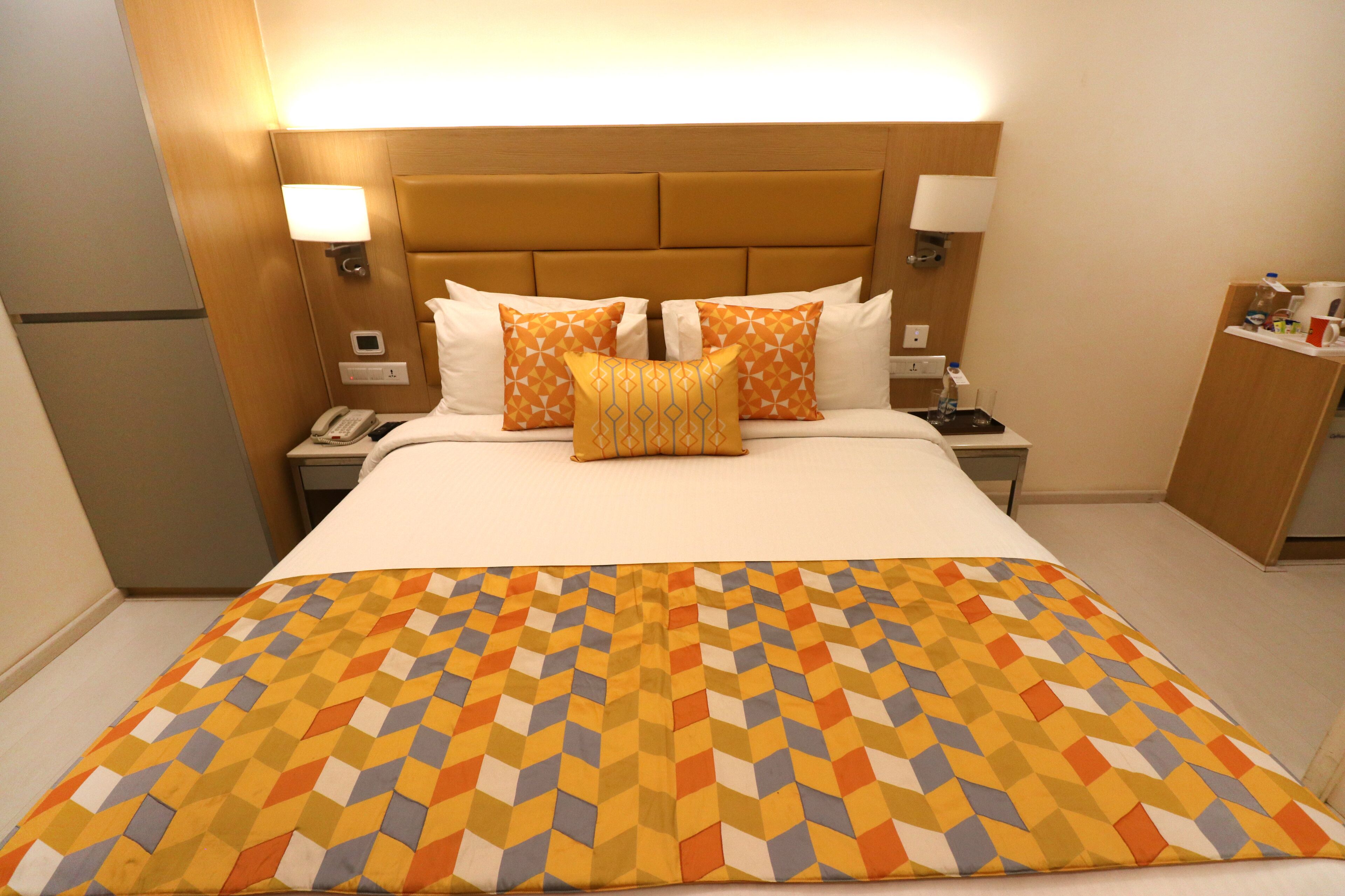 superior room | desk, laptop workspace, iron/ironing board, free wifi