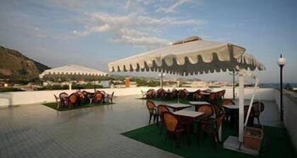 Hotel Santa Marta