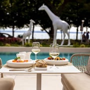 Hi Hotels Sirmione – Heated Lakeview Pool