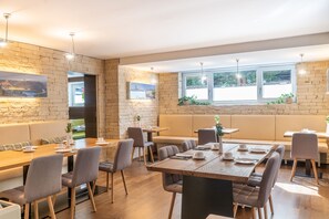 Daily buffet breakfast (EUR 17.9 per person)