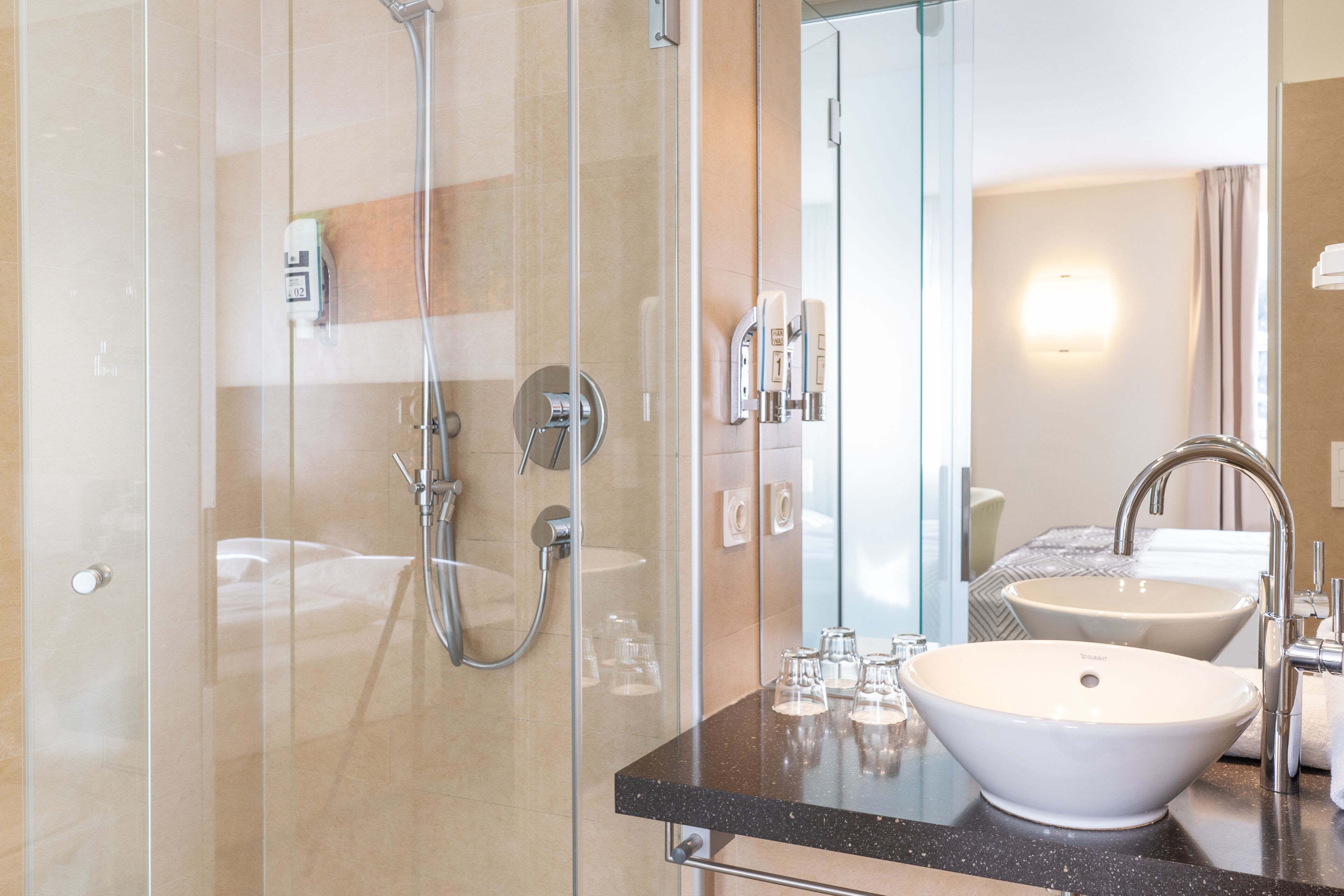 comfort double room | bathroom | free toiletries, hair dryer, slippers, towels