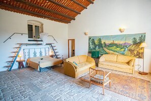 Deluxe Double Room, Garden View