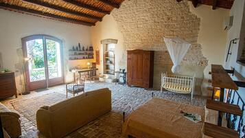 Chambre Double Deluxe, vue jardin | Articles gratuits dans le mini-bar, bureau, chambres insonorisées