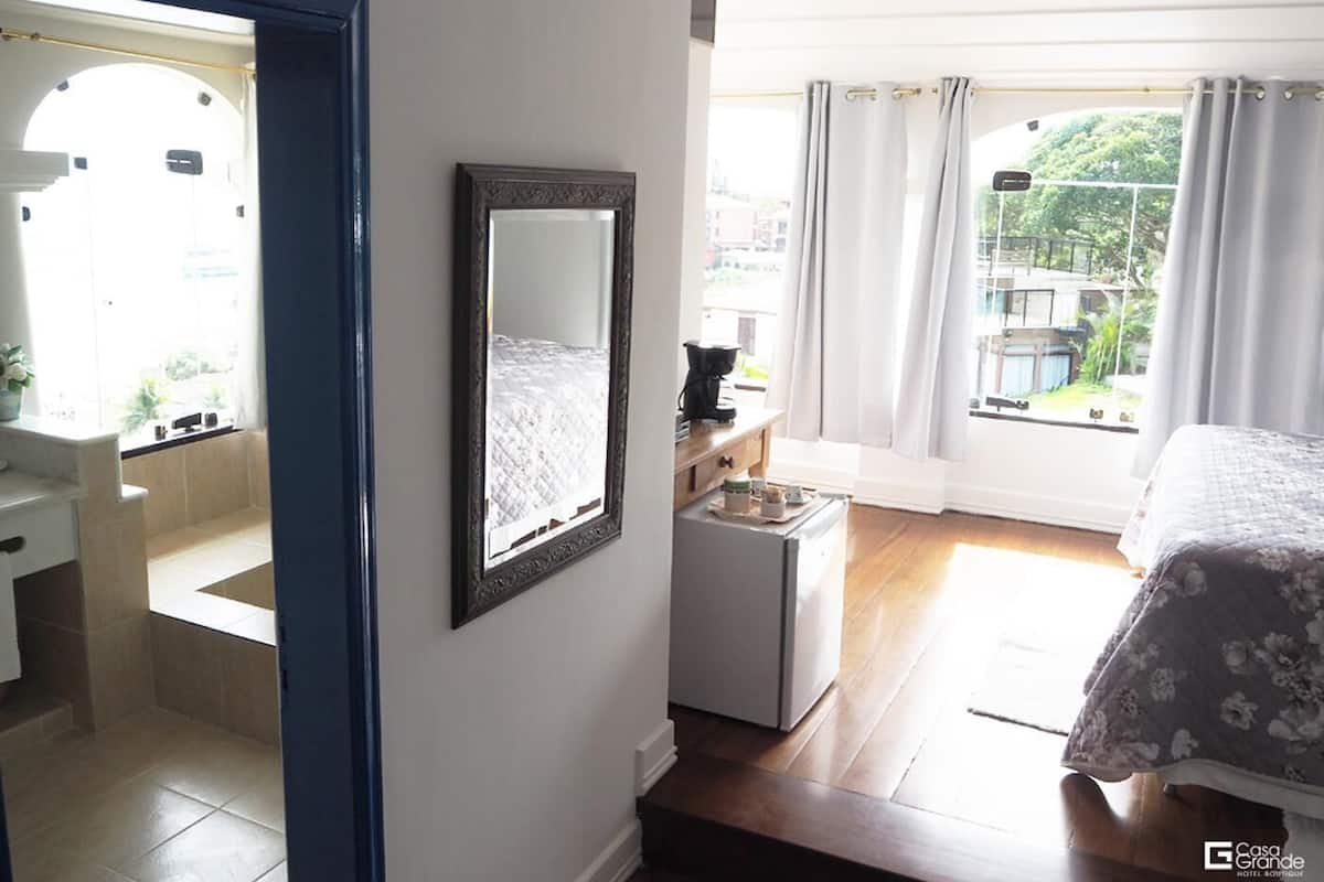 1 chambre, minibar, coffres-forts dans les chambres, rideaux occultants