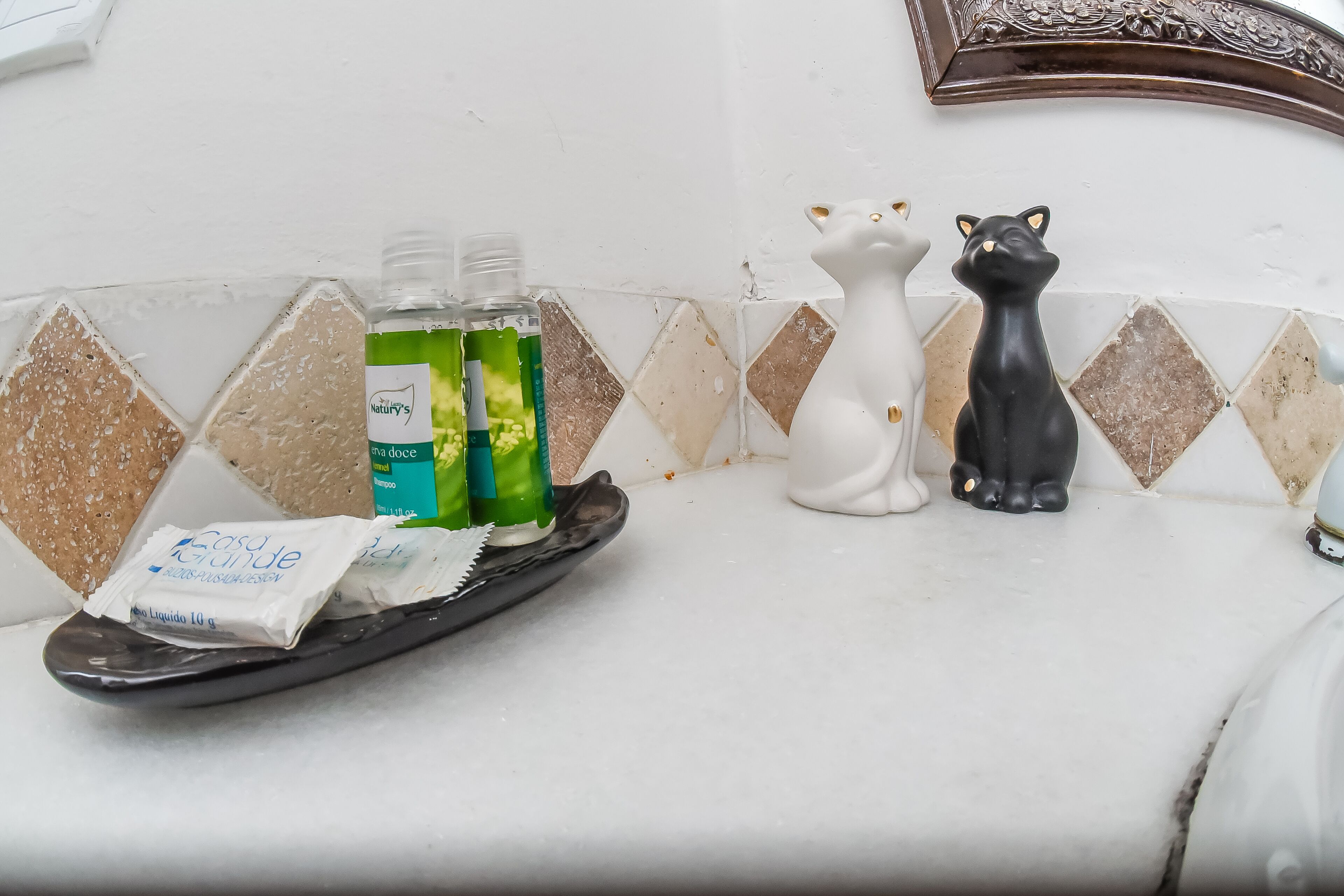 superior room, sea view | bathroom | shower, free toiletries, hair dryer, bidet