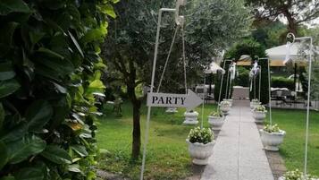 Espace mariage en plein air