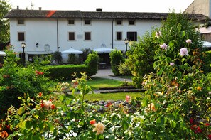 Front of property - Resort la Mola (Sommacampagna)