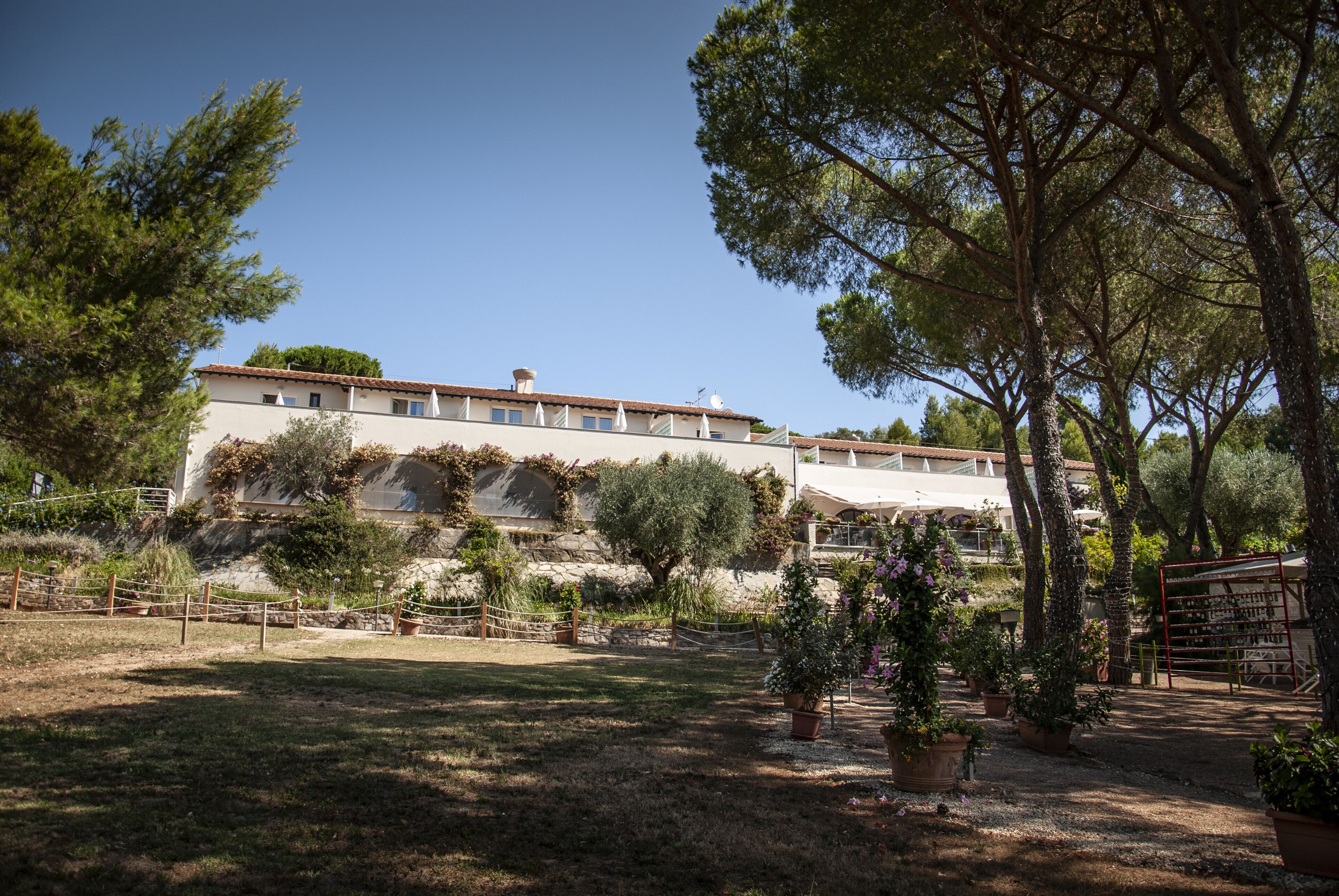 outdoor banquet area