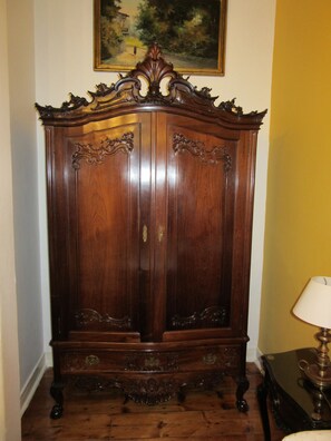 Tweepersoonskamer | Select Comfort-bedden, individueel gedecoreerd, individueel gemeubileerd