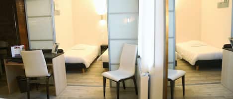 Chambre Familiale, 6 personnes | Literie de qualité, décor unique, ameublement unique, bureau