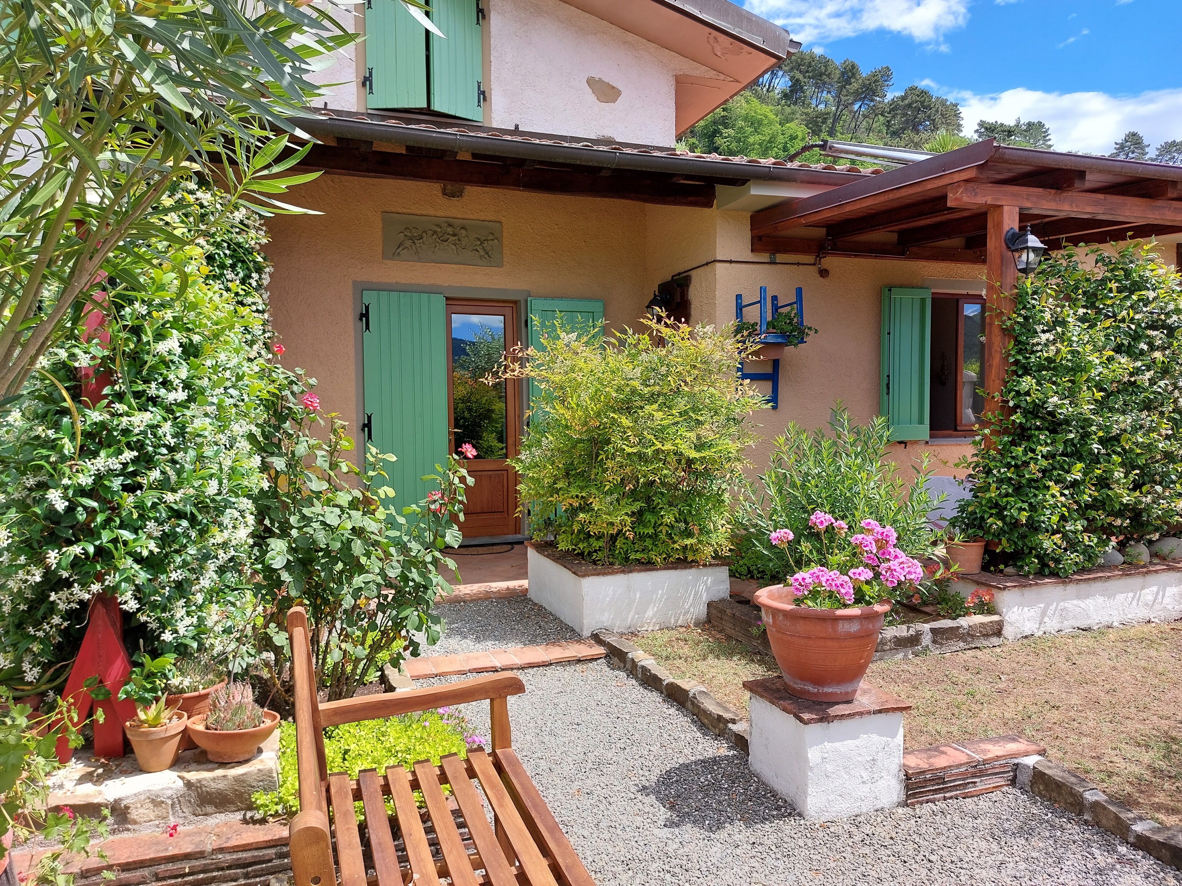 Appartamento Deluxe | Lenzuola Frette, copriletto in piuma, con stile personalizzato