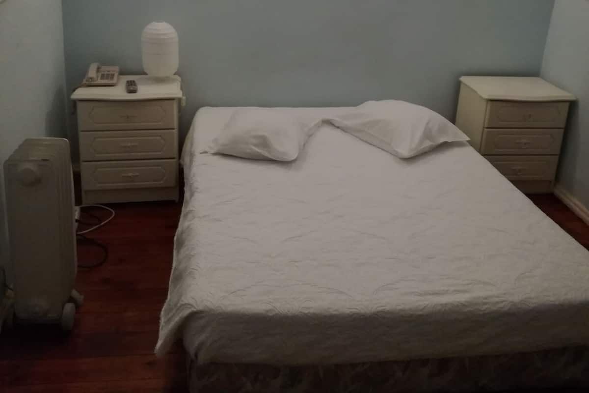 Bureau, draps fournis